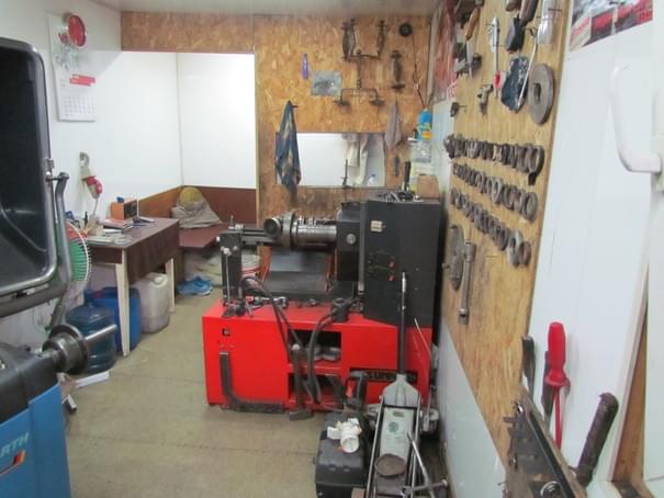 Шиномонтаж на Академика Вернадского 36 - Київ - Фото 2