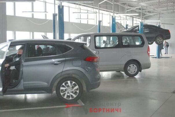 Автоцентр Бортничи - Київ - Фото 1